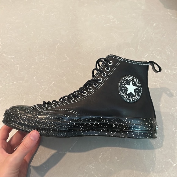 Converse Black hi tops - Picture 2 of 6